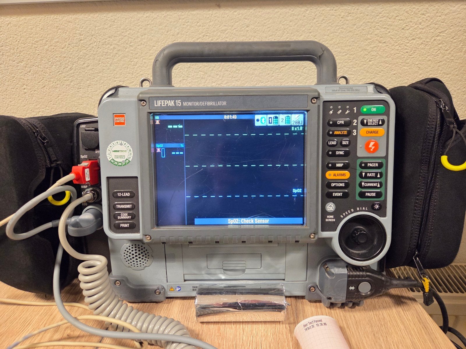 lifepak 15 v4 AED Defibrillator monitor ambulance, Gebruikt, ., Ophalen of Verzenden, Lifepak 15