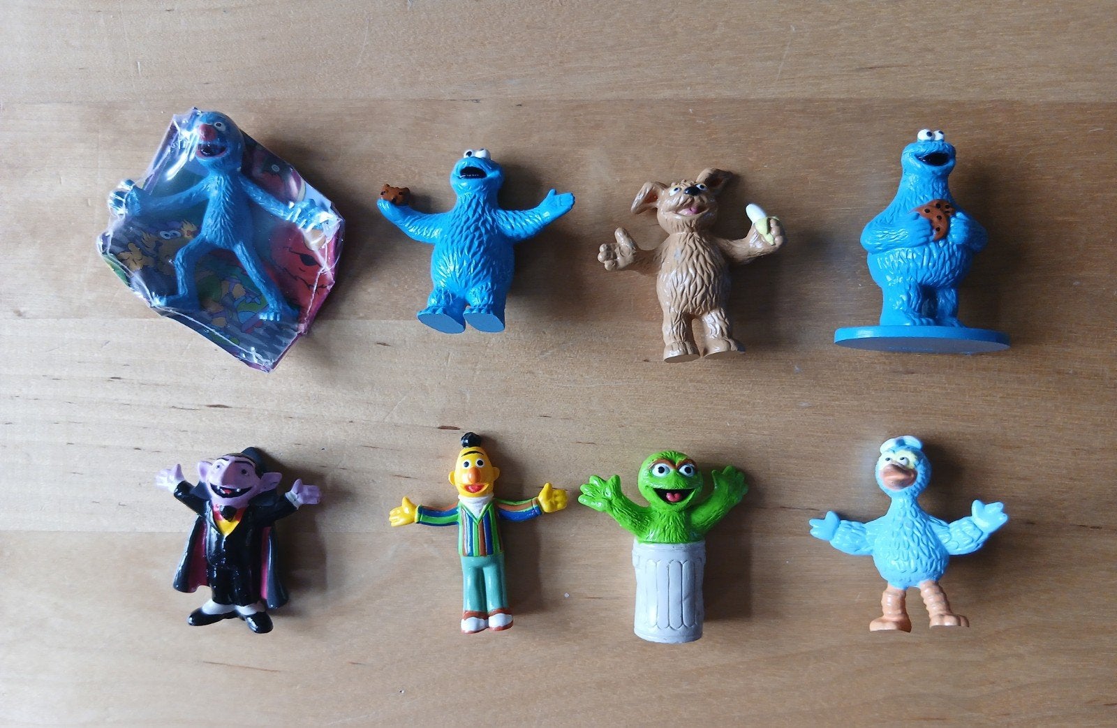 Sesamstraat miniatuur figuren - 8 stuks, Verzamelen, Poppetjes en Figuurtjes, Ophalen of Verzenden, Zo goed als nieuw
