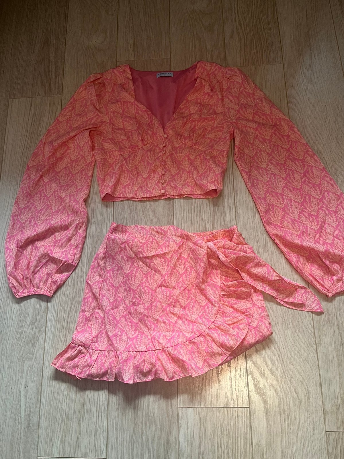 Loavies zomersetje in koraal roze mt S, Ophalen of Verzenden, Zo goed als nieuw, Roze, Maat 36 (S)