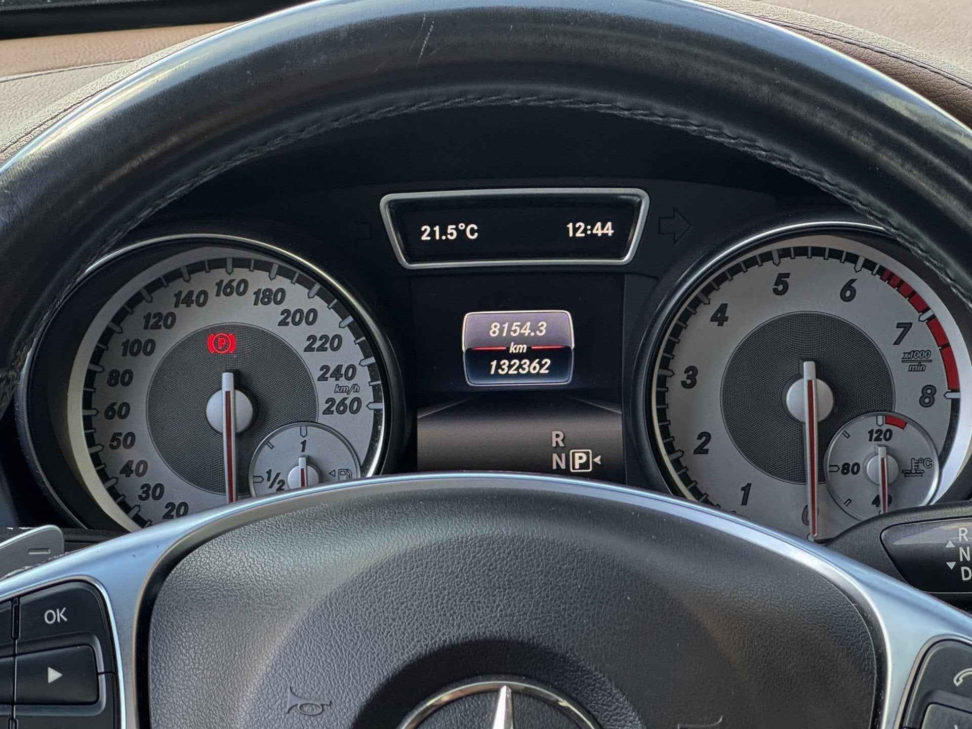 Mercedes-Benz GLA-klasse 200 AMG - Automaat I Panorama dak I, Dealer onderhouden, Gebruikt, 4 cilinders, 715 kg