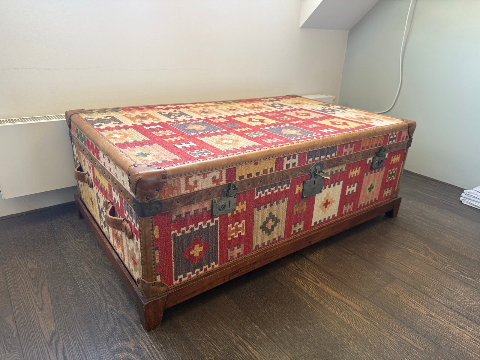 Design kilim coffee table / opbergkist, Ophalen, Overige materialen, 50 tot 100 cm, 125 cm of meer