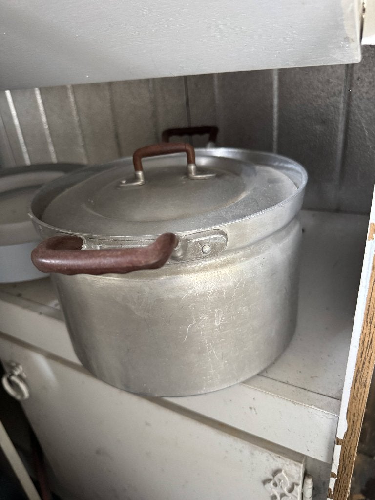 Grote aluminium kookpan met deksel 23 cm x 13 cm, Gebruikt, PFAS-vrij, Aluminium, Ophalen of Verzenden