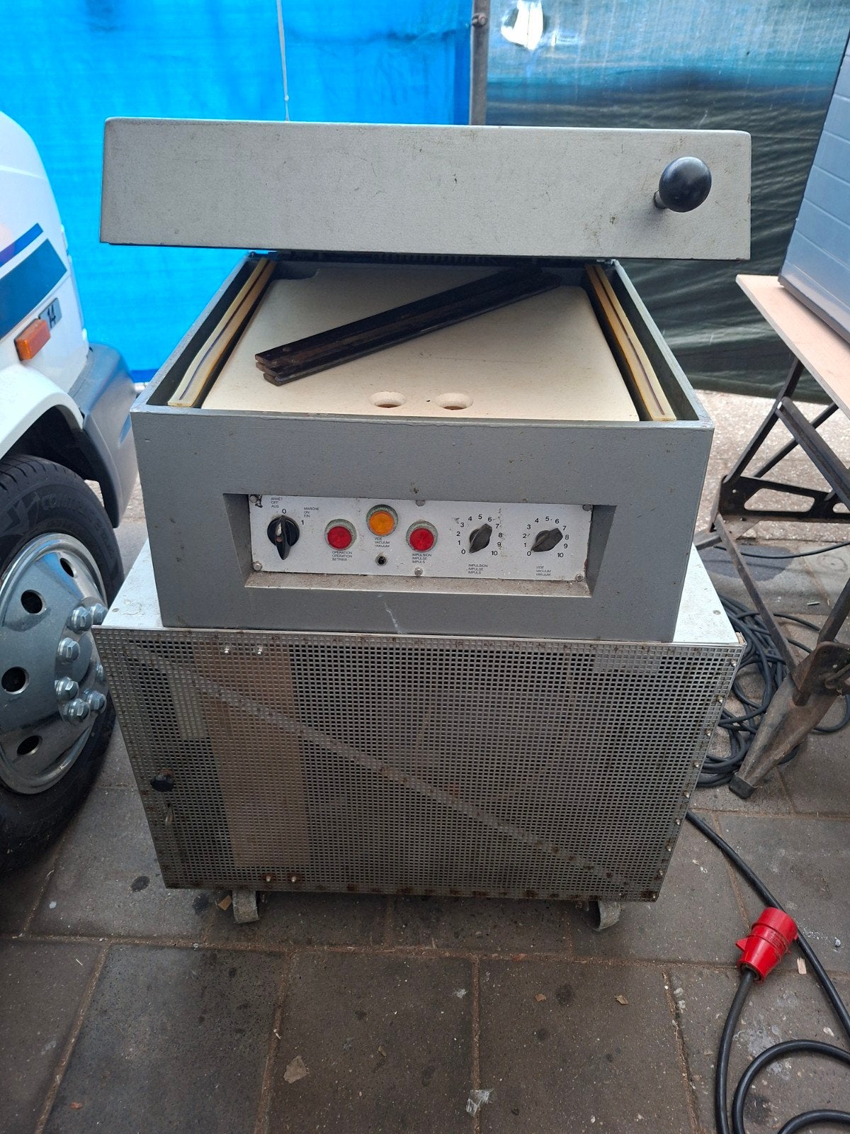 Vacuummachine opknapper of voor onderdelen, Ophalen
