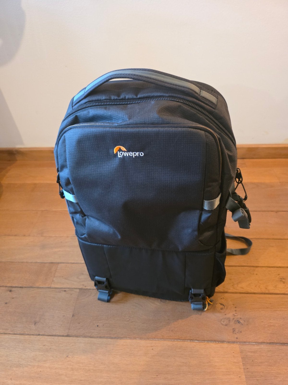 Lowepro Fastpack BP 250 AW III – Als nieuw, Lowepro, Rugtas, Zijvakken, Ophalen of Verzenden