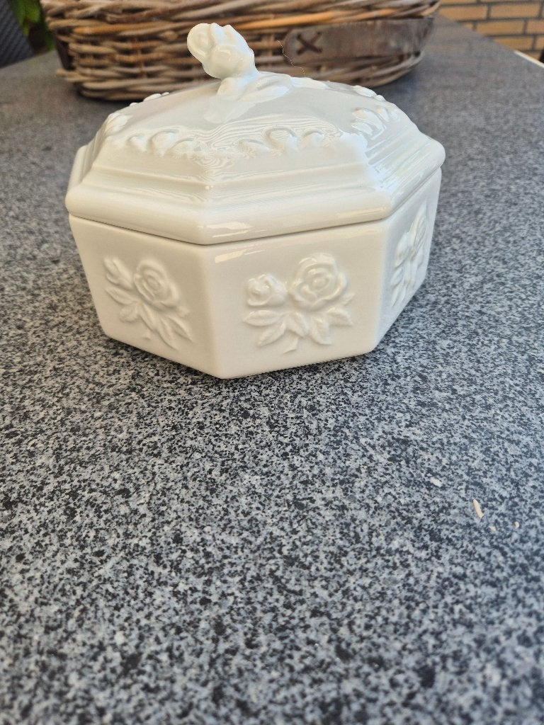 Vintage witte porseleinen  Gerold porzellan bonbonniere, Ophalen
