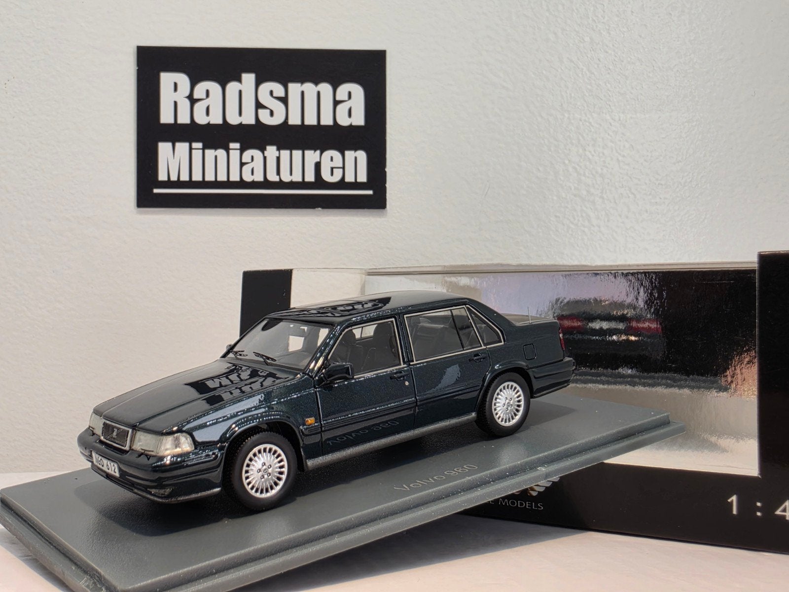 Volvo 960 - Donkergroen - 1:43 Neo Scale Models, Overige merken, Auto, Neo Scale Models, Nieuw