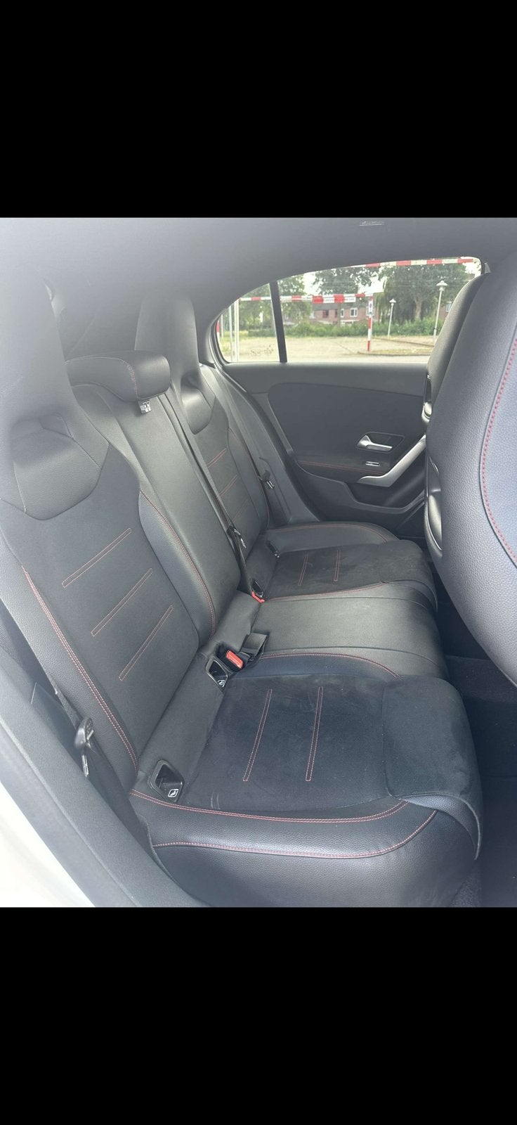Mercedes-Benz A-Klasse A 200 163pk 7G-DCT 2018 Wit STAGE1, Auto's, Mercedes-Benz, Bluetooth, Zwart, 4 cilinders, Leder en Stof
