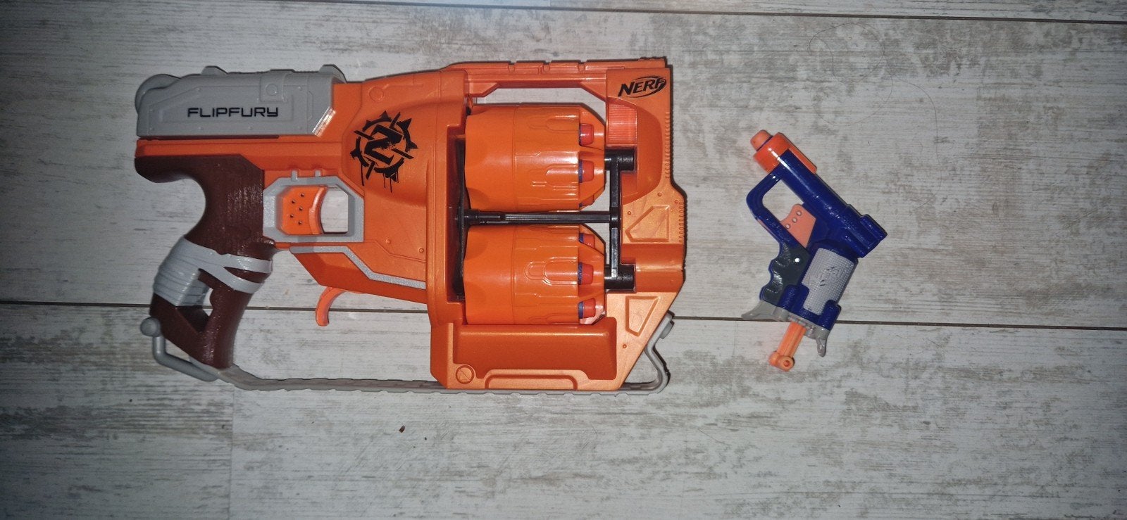 NERF Flipfury en Jolt (met pijlen), Ophalen