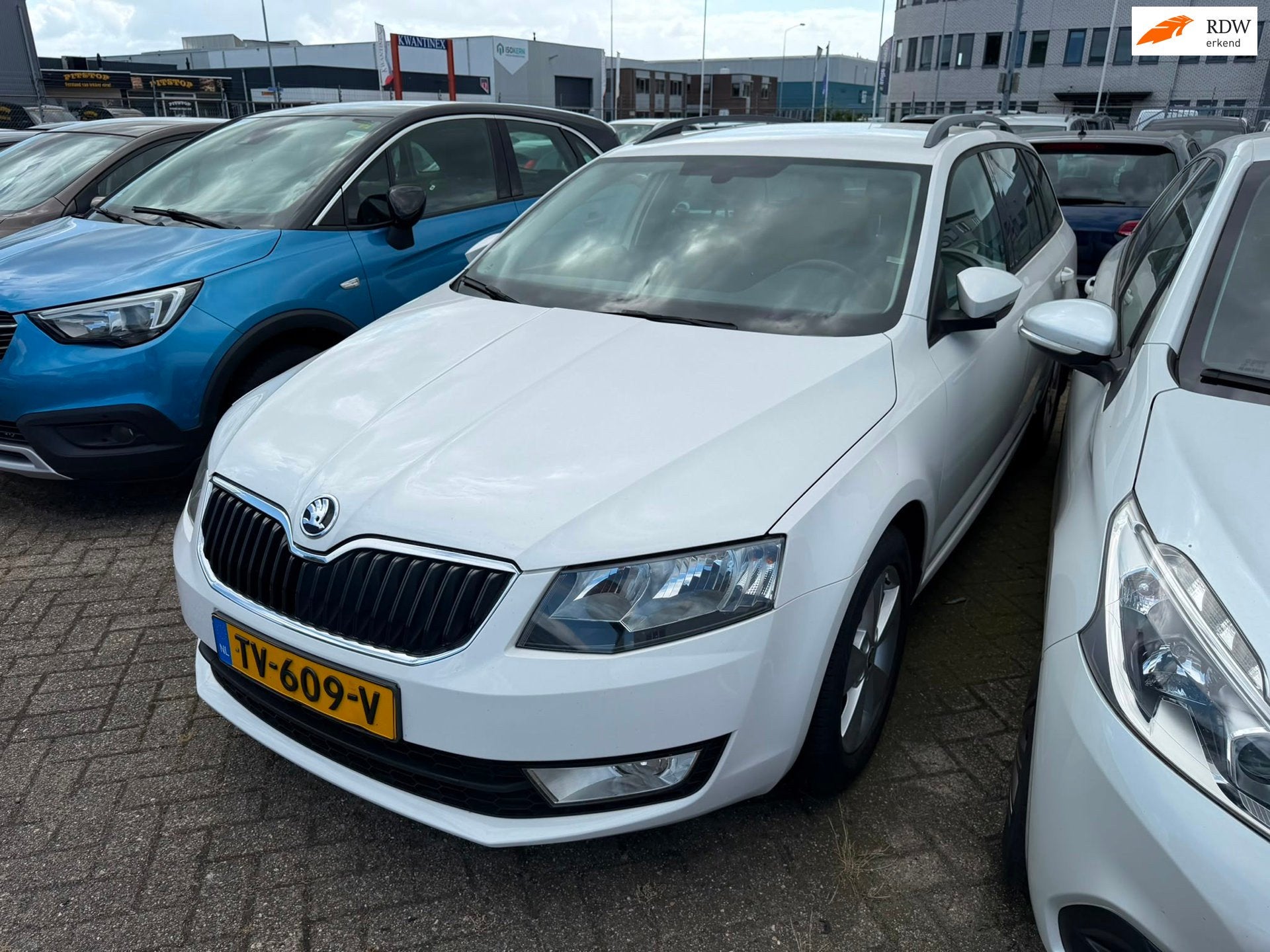 Skoda Octavia Combi 1.6 TDI Greentech Style, Auto's, Skoda, Voorwielaandrijving, 1227 kg, Gebruikt, Euro 6