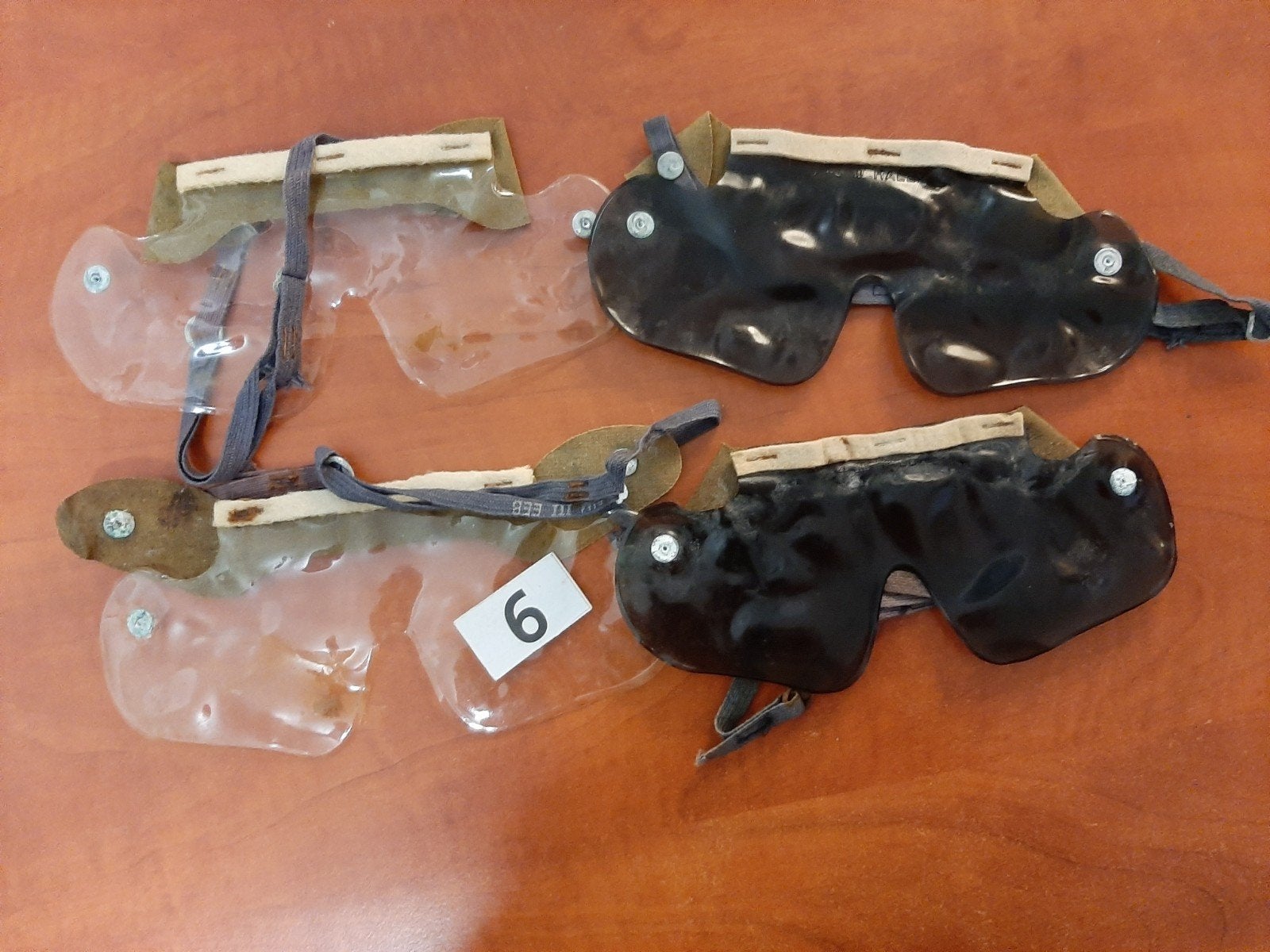 Engels gasmasker eyeshields Mk lll, Verzamelen, Militaria | Tweede Wereldoorlog, Ophalen of Verzenden, Landmacht, Engeland, Kleding of Schoenen