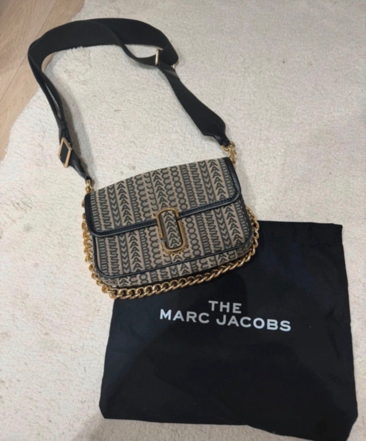 Marc Jacobs The J-Link Schoudertas - Zo goed als nieuw, Ophalen of Verzenden, Zo goed als nieuw, Beige, Schoudertasje