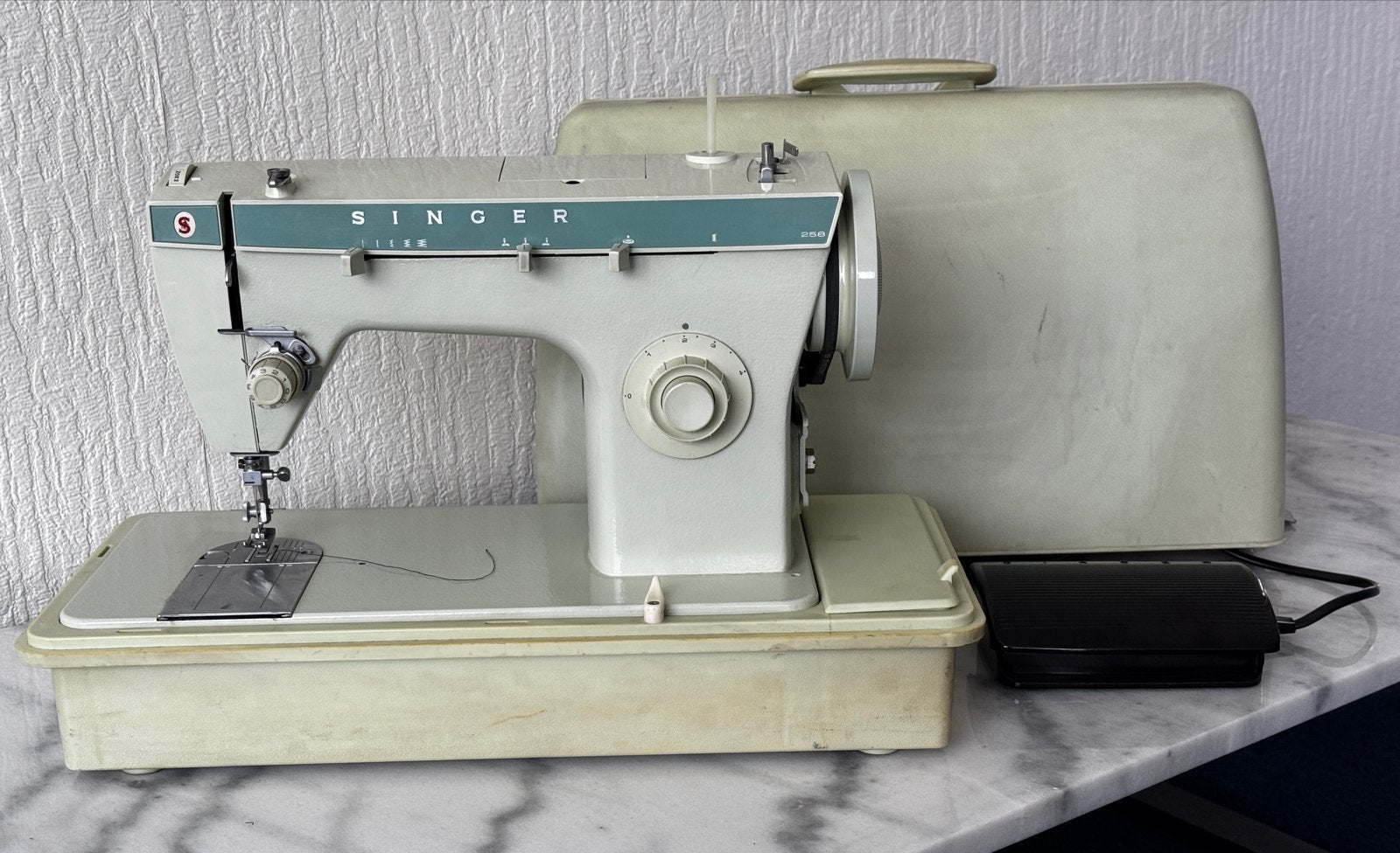 Vintage Singer '258' Naaimachine met Koffer, Ophalen, Gebruikt, Naaimachine, Singer