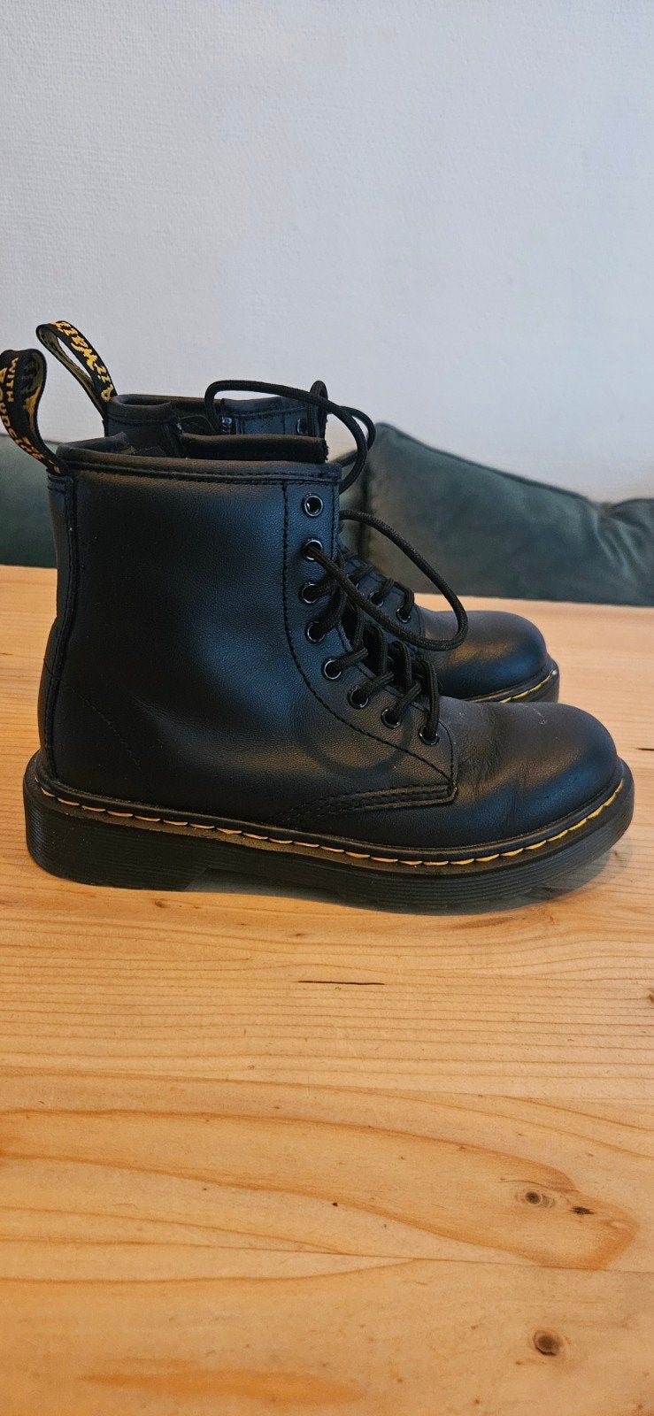 Dr. Martens laarzen maat 32 - Zo goed als nieuw, Kinderen en Baby's, Dr. Martens, Jongen of Meisje, Nieuw, Ophalen of Verzenden