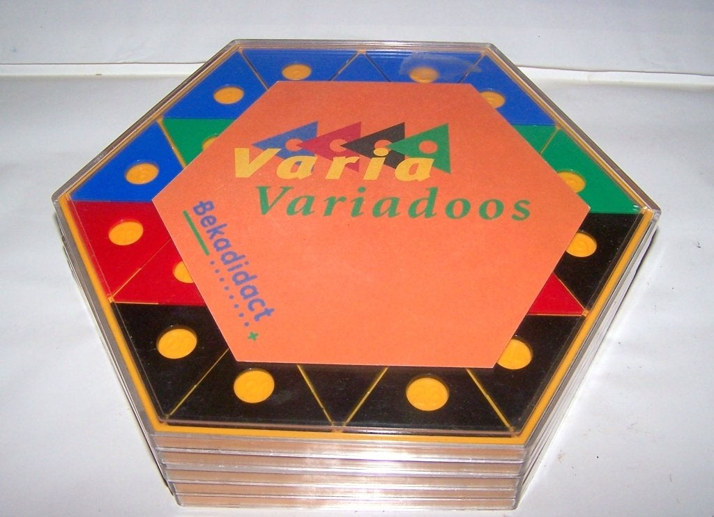 2 Varia dozen met figurenboek. Nieuwstaat., Ophalen of Verzenden, Zo goed als nieuw, Bekadidact