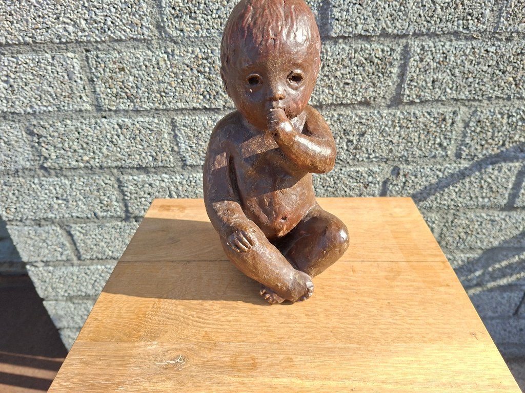 zittende baby beeld met duim in de mond, Ophalen of Verzenden, Zo goed als nieuw, Mens