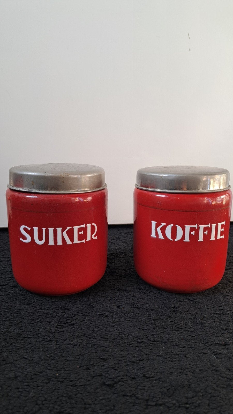 Vintage rode emaille voorraadpotten: Suiker & Koffie, Ophalen