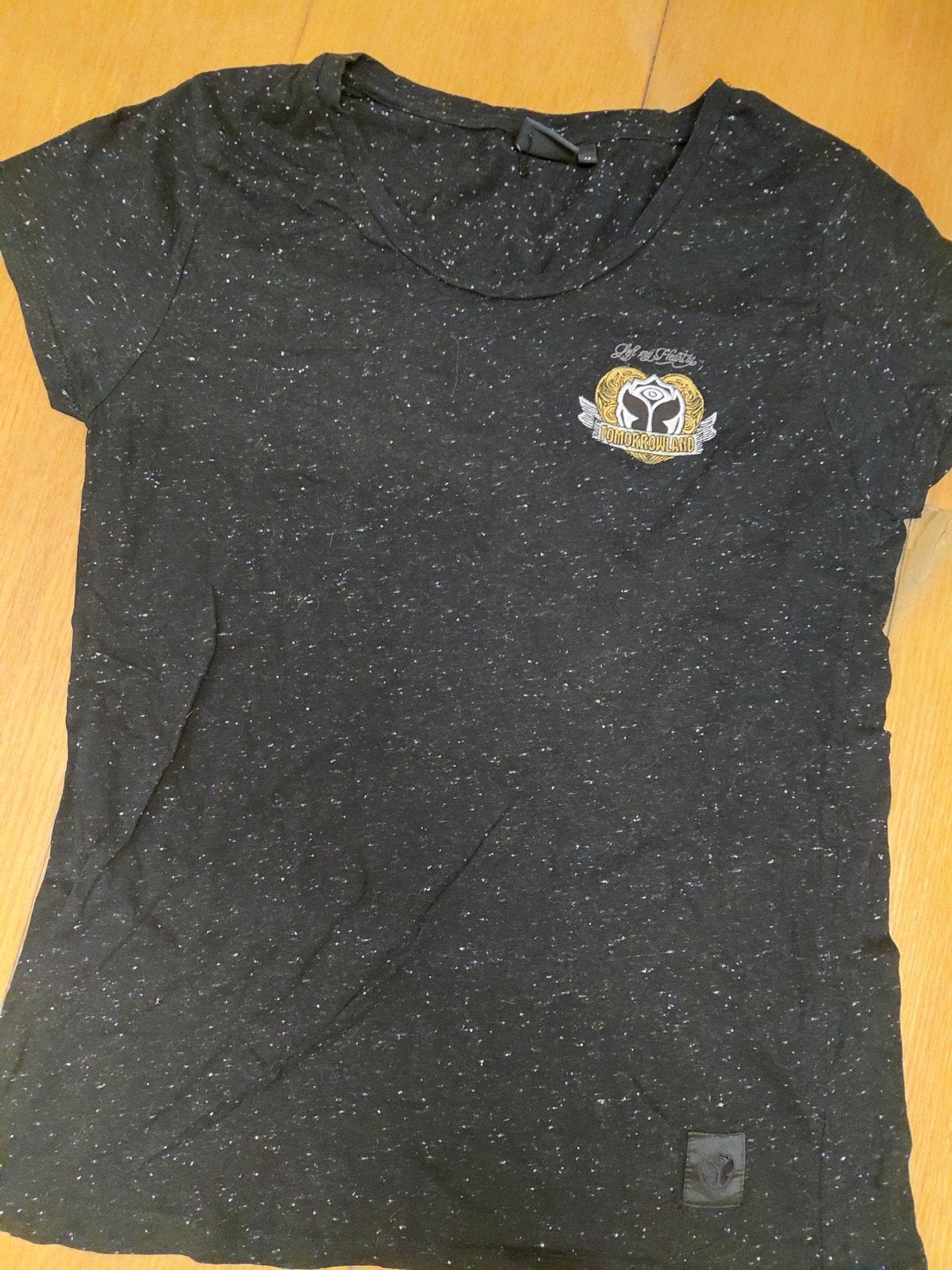tomorrowland t shirt dames m gratis, Kleding | Dames, Ophalen, Gedragen, Maat 38/40 (M), Korte mouw