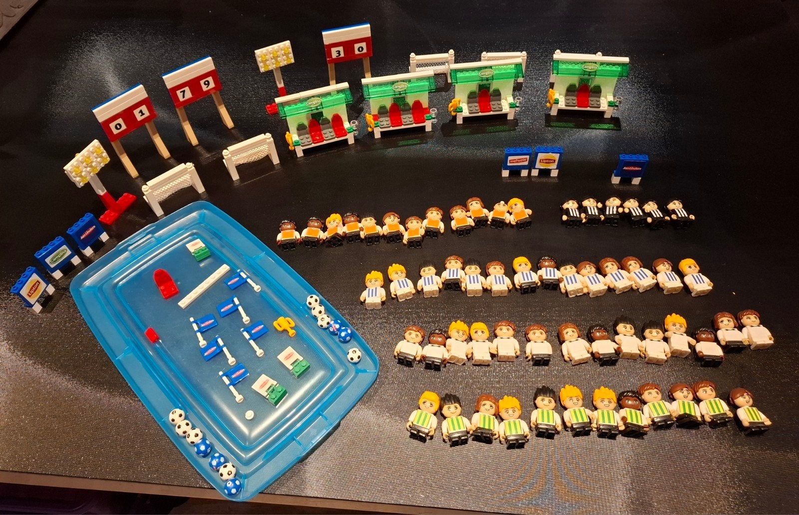 Lego voetbalstadion met spelers en accessoires, Ophalen of Verzenden, Gebruikt, Overige merken