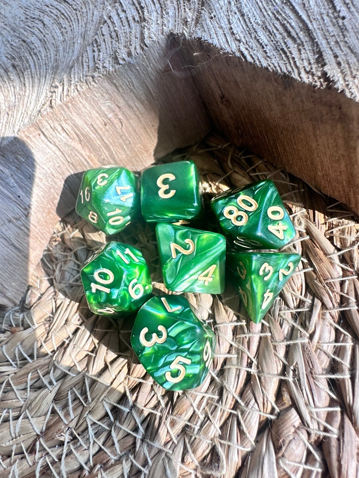 DND dice / dungeons & dragons / metallic groen/ dobbelstenen, Ophalen of Verzenden, Nieuw, Overige soorten