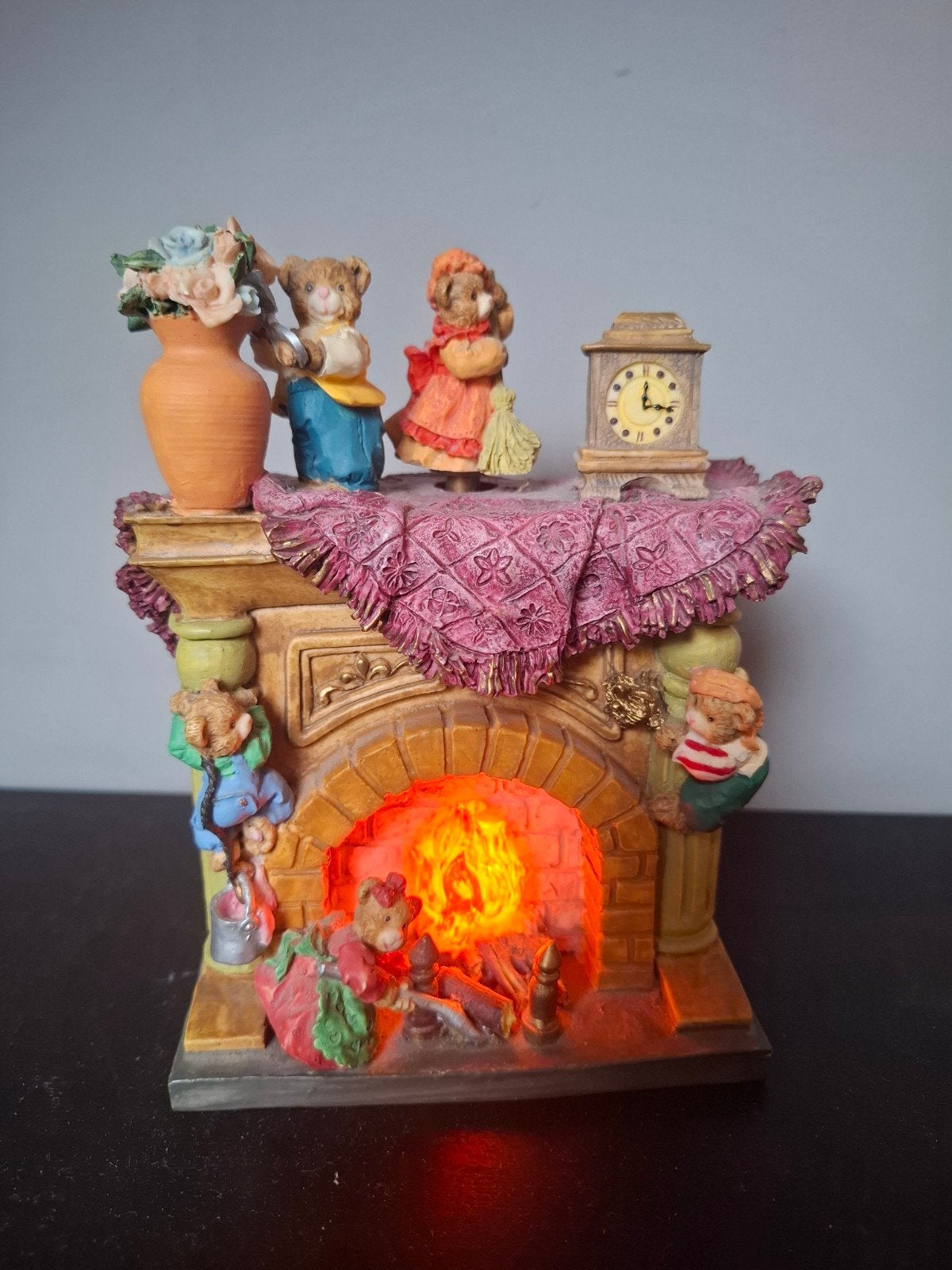 Muziekdoos met beren en open haard(met licht), Ophalen of Verzenden