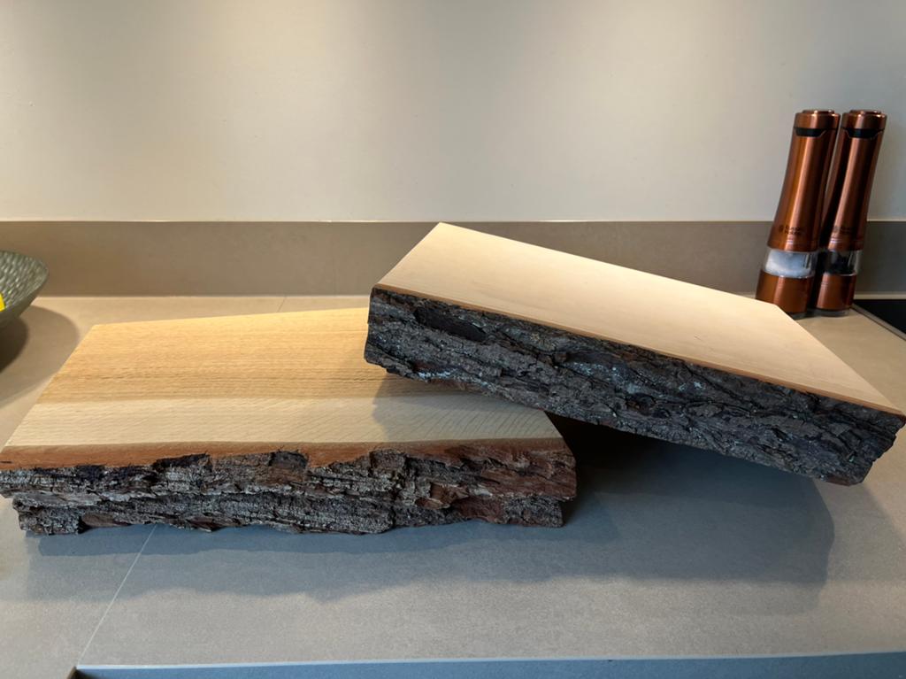 2 mooie robuuste, houten hangplanken, Doe-het-zelf en Verbouw, Platen en Panelen, Ophalen of Verzenden, Zo goed als nieuw, Hout