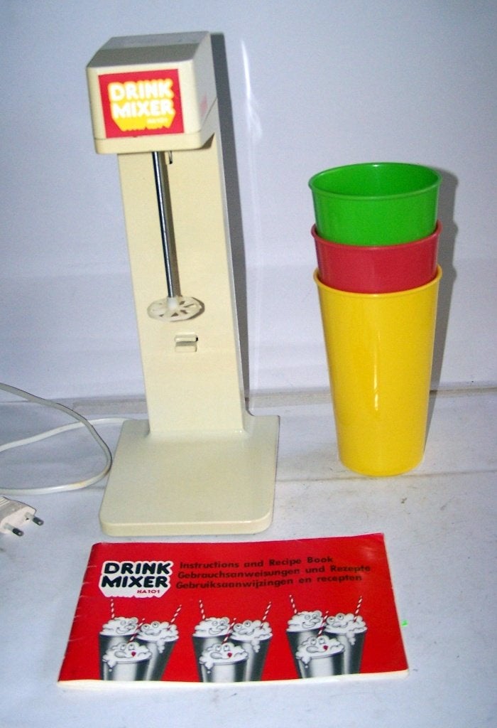 Mooie retro-look Milk Shake and Drink Mixer met 3 bekers., Overige typen, Ophalen of Verzenden, Zo goed als nieuw, Meerkleurig