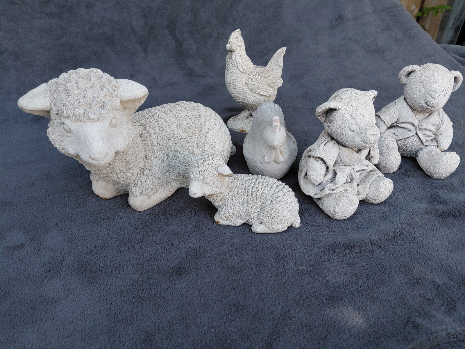 Betonnen beeldjes: schapen, beren en kippen, Verzamelen, Ophalen of Verzenden, Gebruikt, Dier