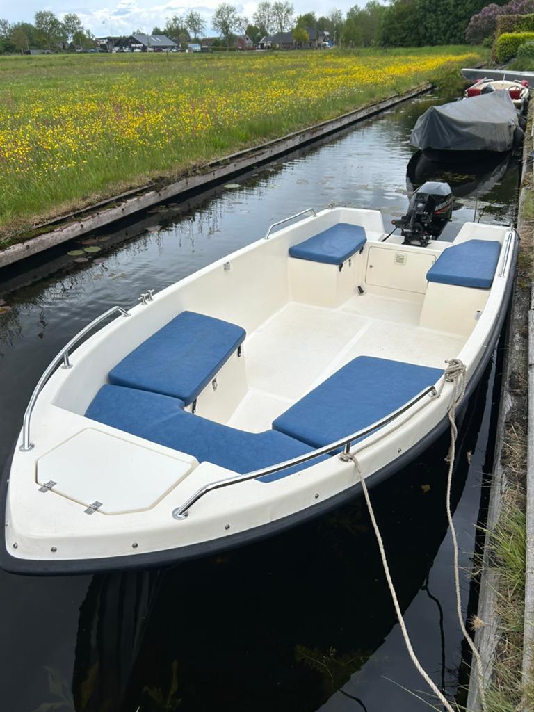 Polyester motorboot !! Nieuwe 15 PK Mercury !! 2025 !!, Ophalen, Afdekzeil, Buitenboordmotor, Polyester
