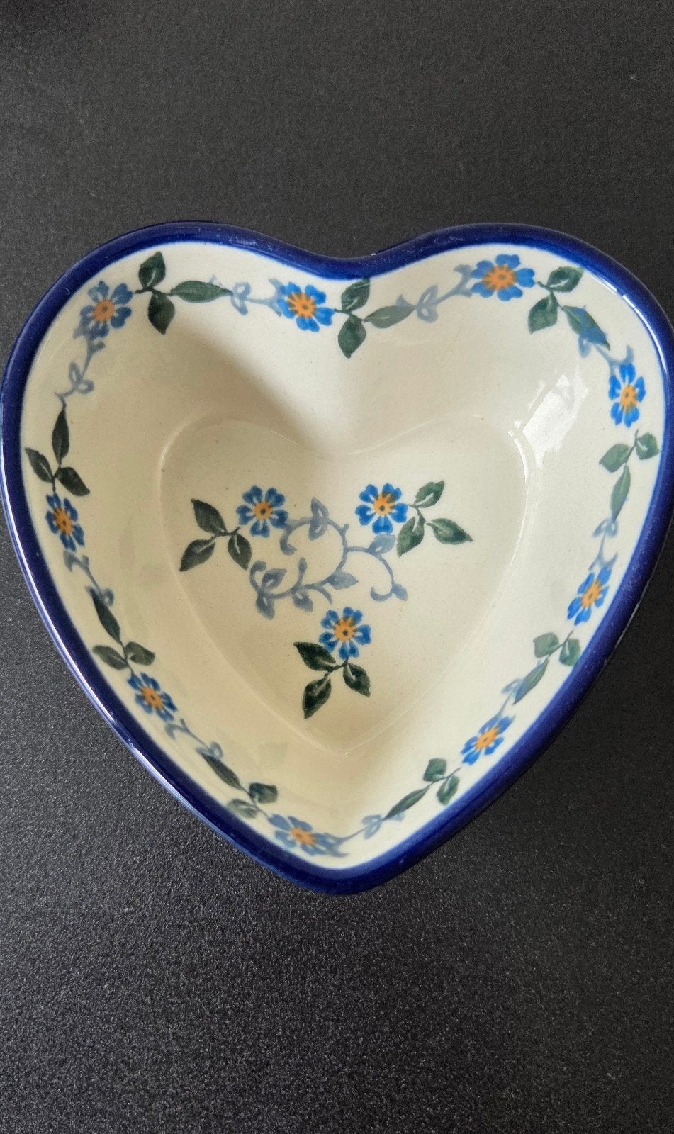 Bunzlau Schaal Hartvormig - Springhill, Keramiek, Nieuw, Ophalen of Verzenden, Schaal of Schalen