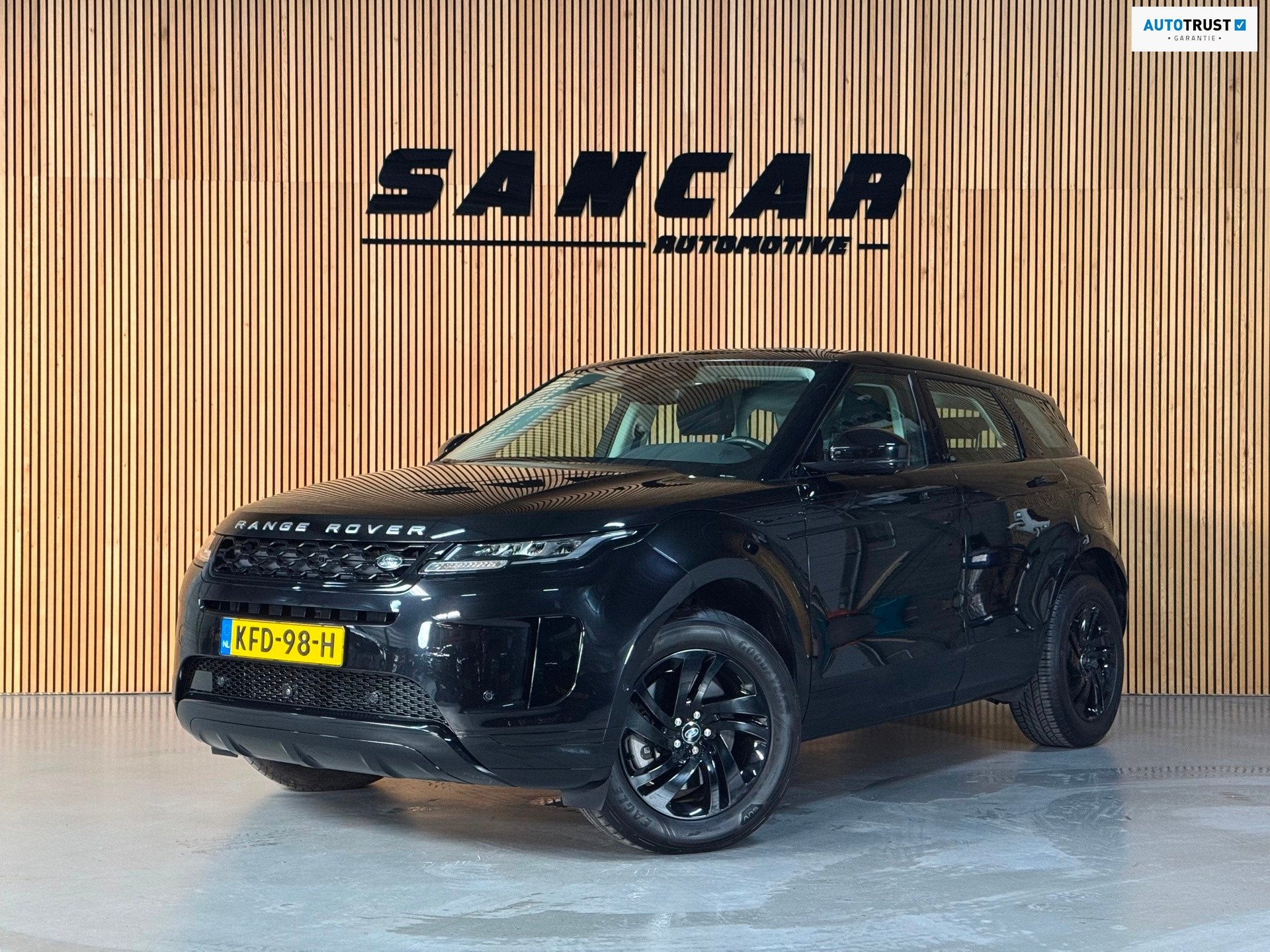 Land Rover RANGE ROVER EVOQUE 1.5 P300e AWD S 94% SOH|PANO S, Auto's, Zwart, Vierwielaandrijving, Hybride Elektrisch/Benzine, SUV of Terreinwagen