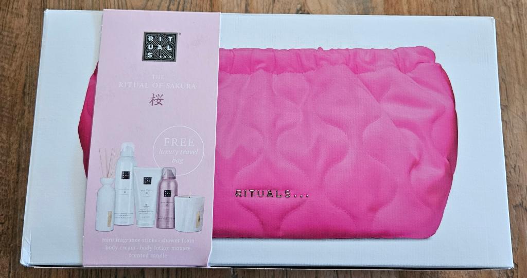 Nieuw! Rituals clutch van €60 voor €40, Sieraden, Tassen en Uiterlijk, Uiterlijk | Lichaamsverzorging, Ophalen, Nieuw, Bad & Douche