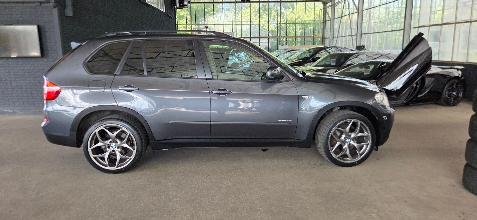 21 inch BMW X5 velgen met nieuwe zomerbanden, Gebruikt, 285 mm, Banden en Velgen, Terreinwagen