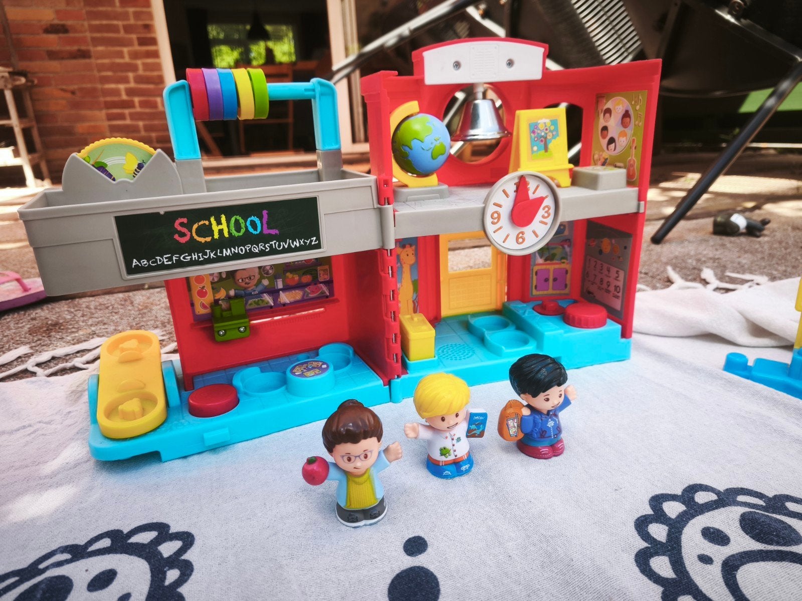 Fisher-Price Little People School Speelset met Geluid, Ophalen, Zo goed als nieuw, Speelset, Met geluid