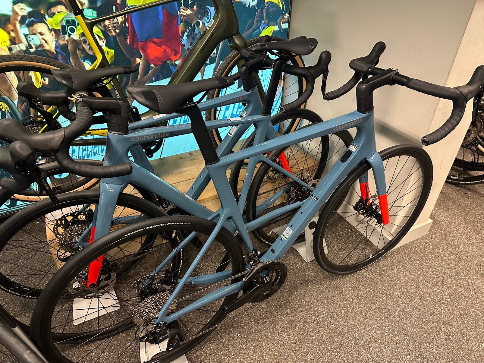 Nieuwe cannondale supersix evo/105 disc €1499,-, Fietsen en Brommers, Minder dan 10 versnellingen, Carbon, Nieuw, Ophalen