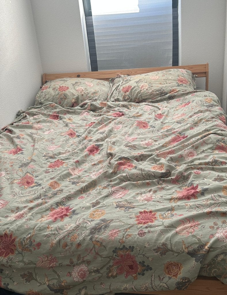 Bed Frame with double Mattress, Huis en Inrichting, Ophalen, Tweepersoons, 140 cm, Zo goed als nieuw