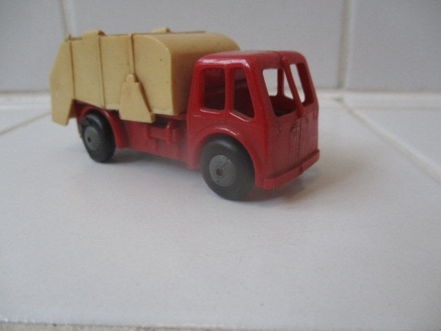 Triang minic plastic model vrachtwagen, Ophalen of Verzenden