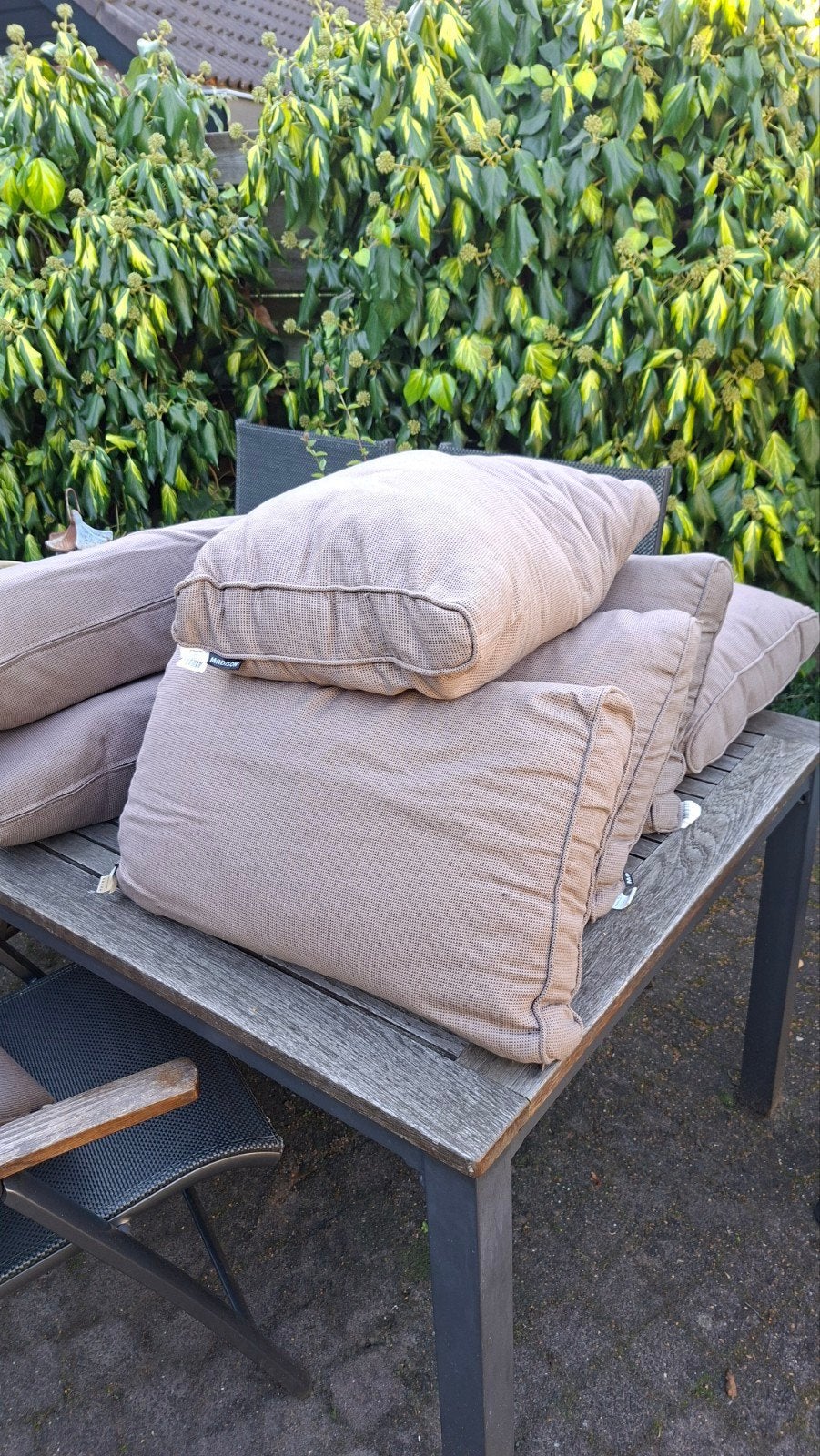 Madison loungekussens voor buiten.  Kleur taupe., Ophalen, Gebruikt