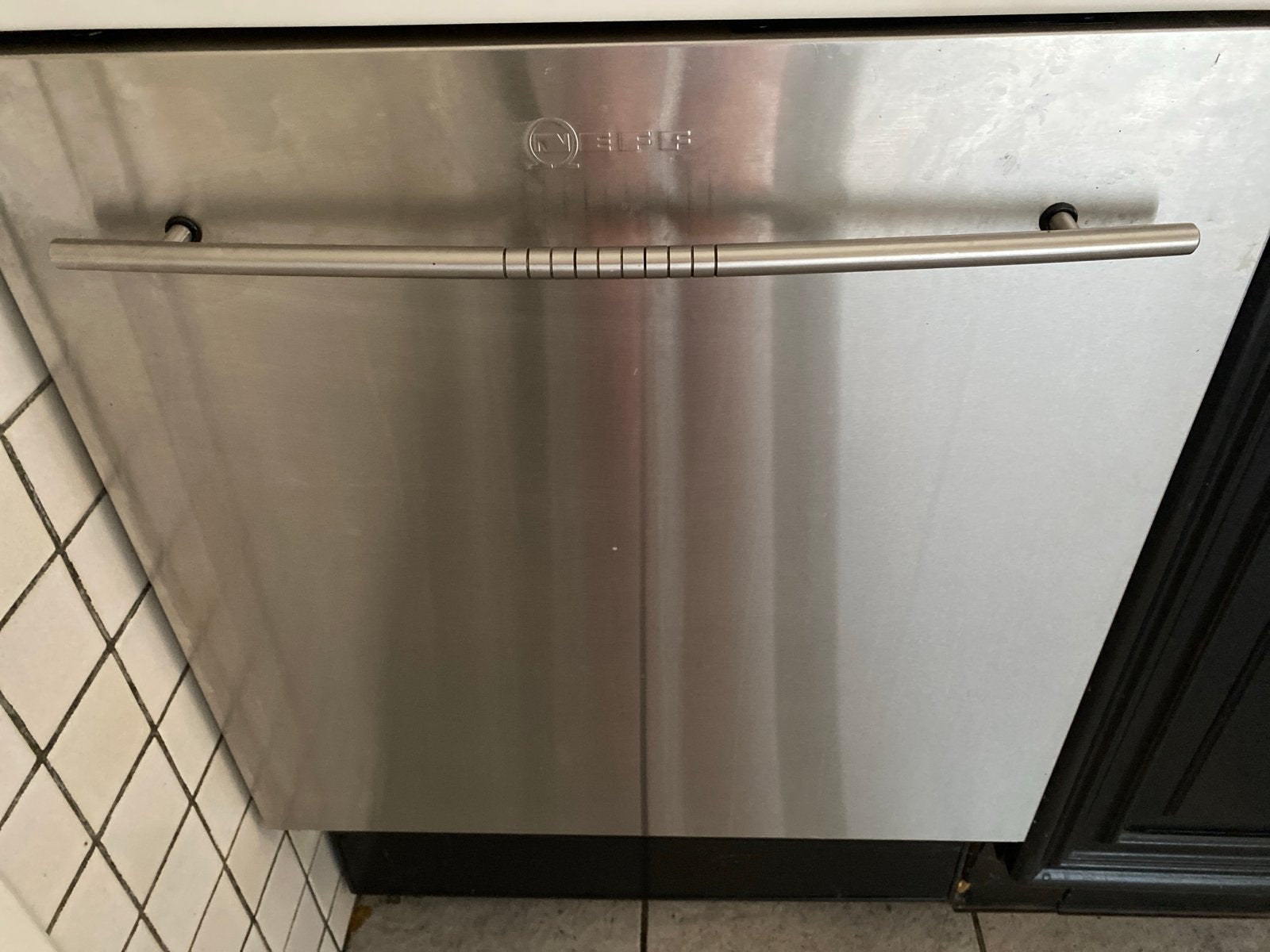 Neff Vaatwasser - Perfect Werkend met Stevige Rekken, Witgoed en Apparatuur, Vaatwasmachines, Ophalen, Gebruikt, Minder dan 85 cm