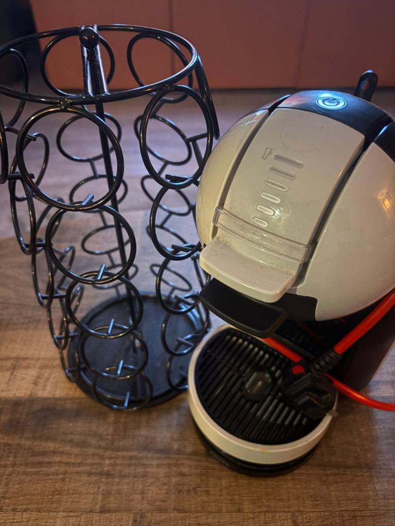 Dolce gusto met houder voor cups, Ophalen of Verzenden, Gebruikt, Dolce Gusto, Dolce Gusto