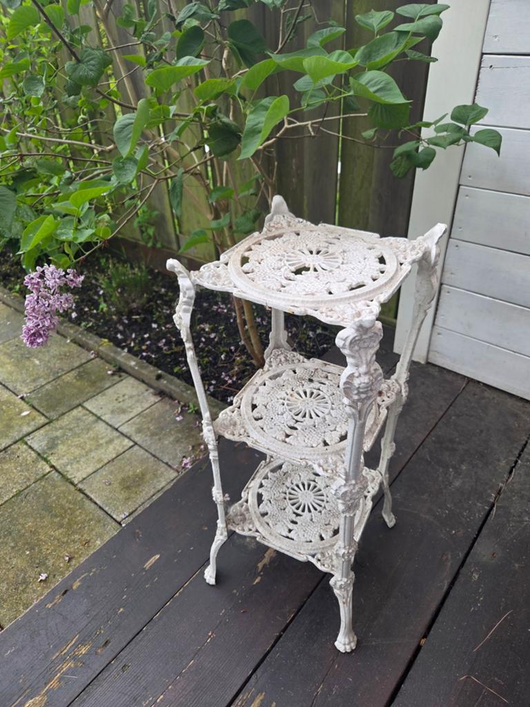 Antieke Gietijzeren Plantenstandaard - 3 Lagen, Ophalen