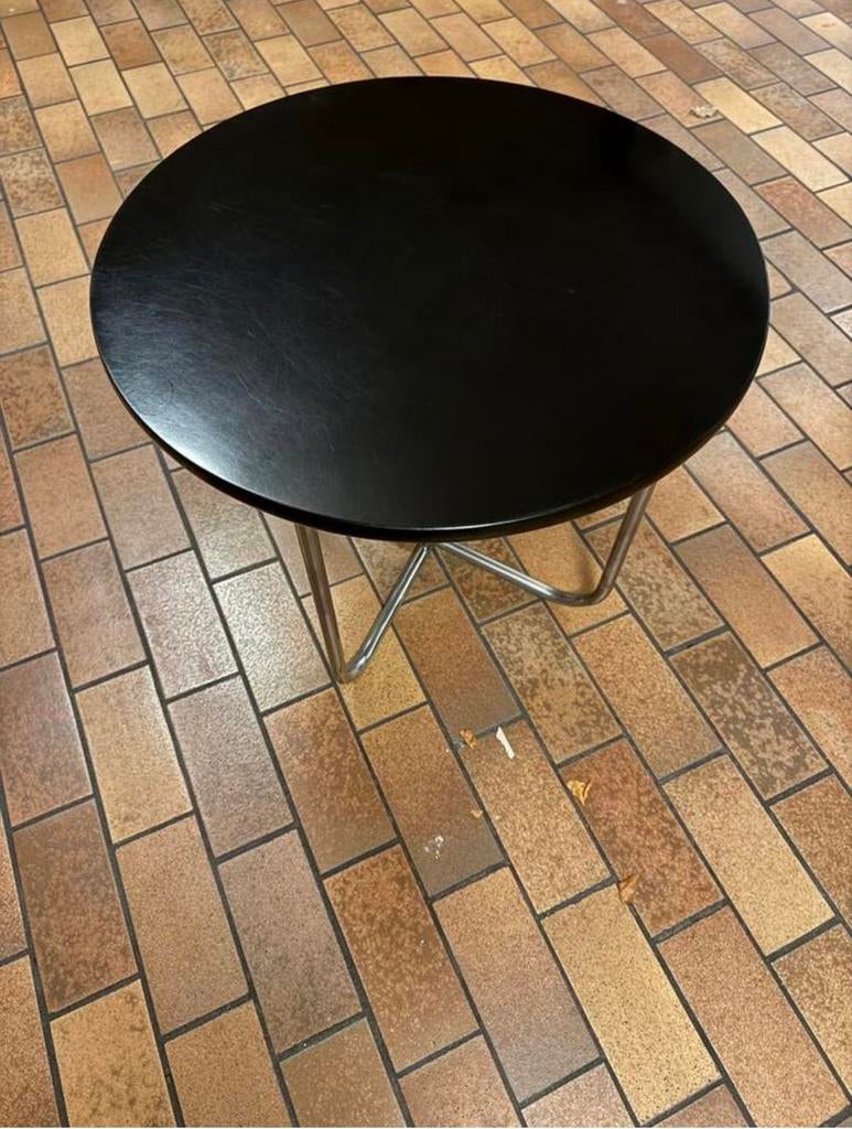 Vintage zwarte ronde Gispen buisframe tafel.567, Bauhaus, Rond, 55 tot 75 cm, Zo goed als nieuw