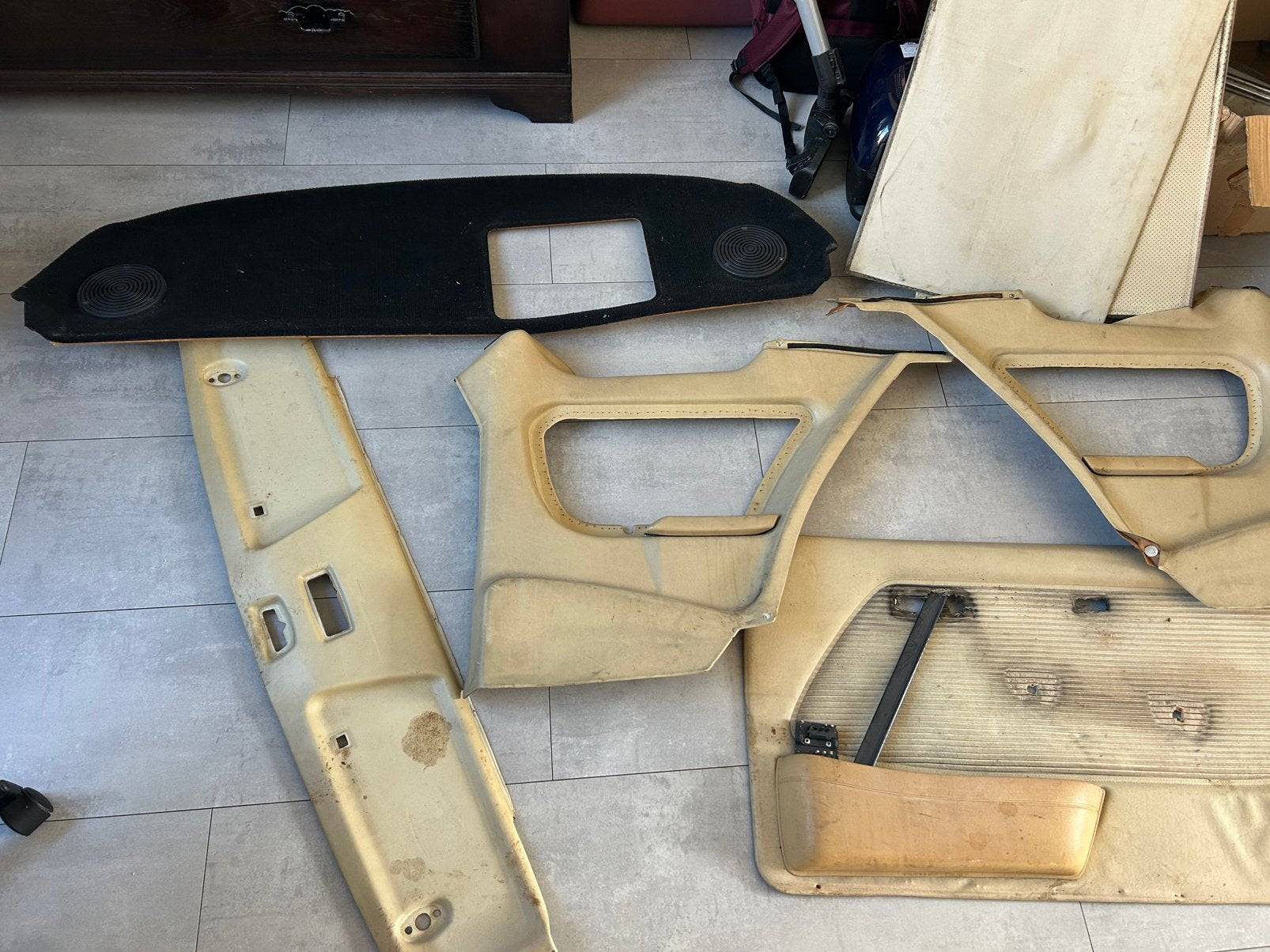 Diverse W123 interieur delen, Ophalen