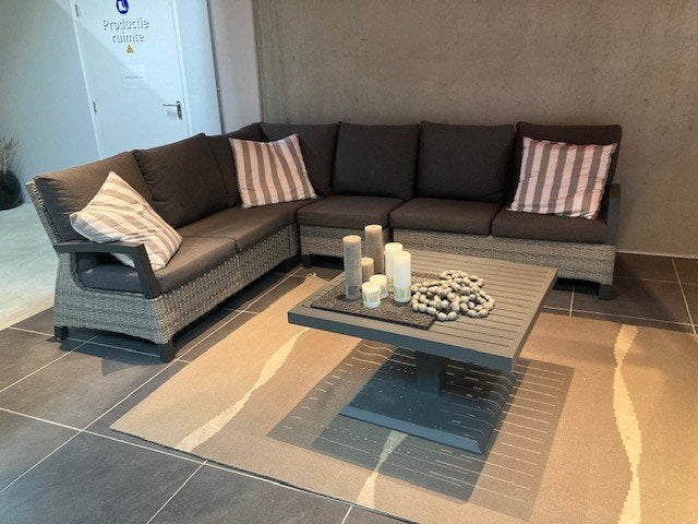 hoekbank met verstelbare zitting incl verstelbare tafel, Ophalen, 6 zitplaatsen, Zo goed als nieuw, Wicker