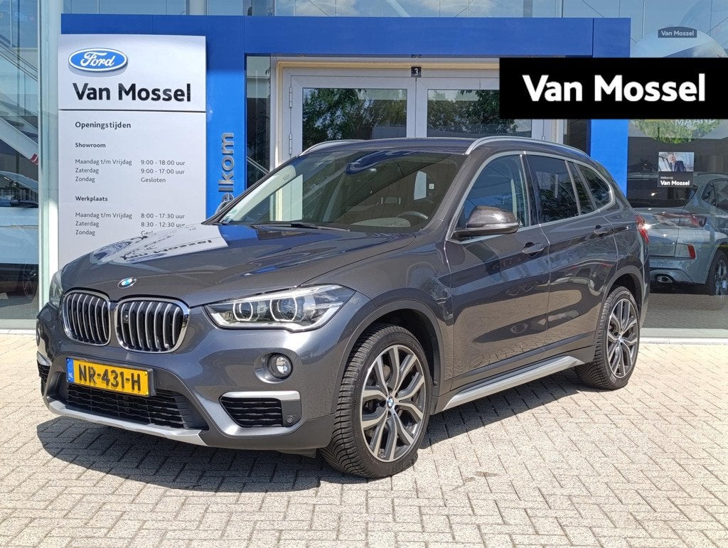 BMW X1 sDrive20i Centennial High Executive | Trekhaak | Elek, Auto's, BMW, Euro 6, Leder en Stof, Origineel Nederlands, Ford A1 Occasion