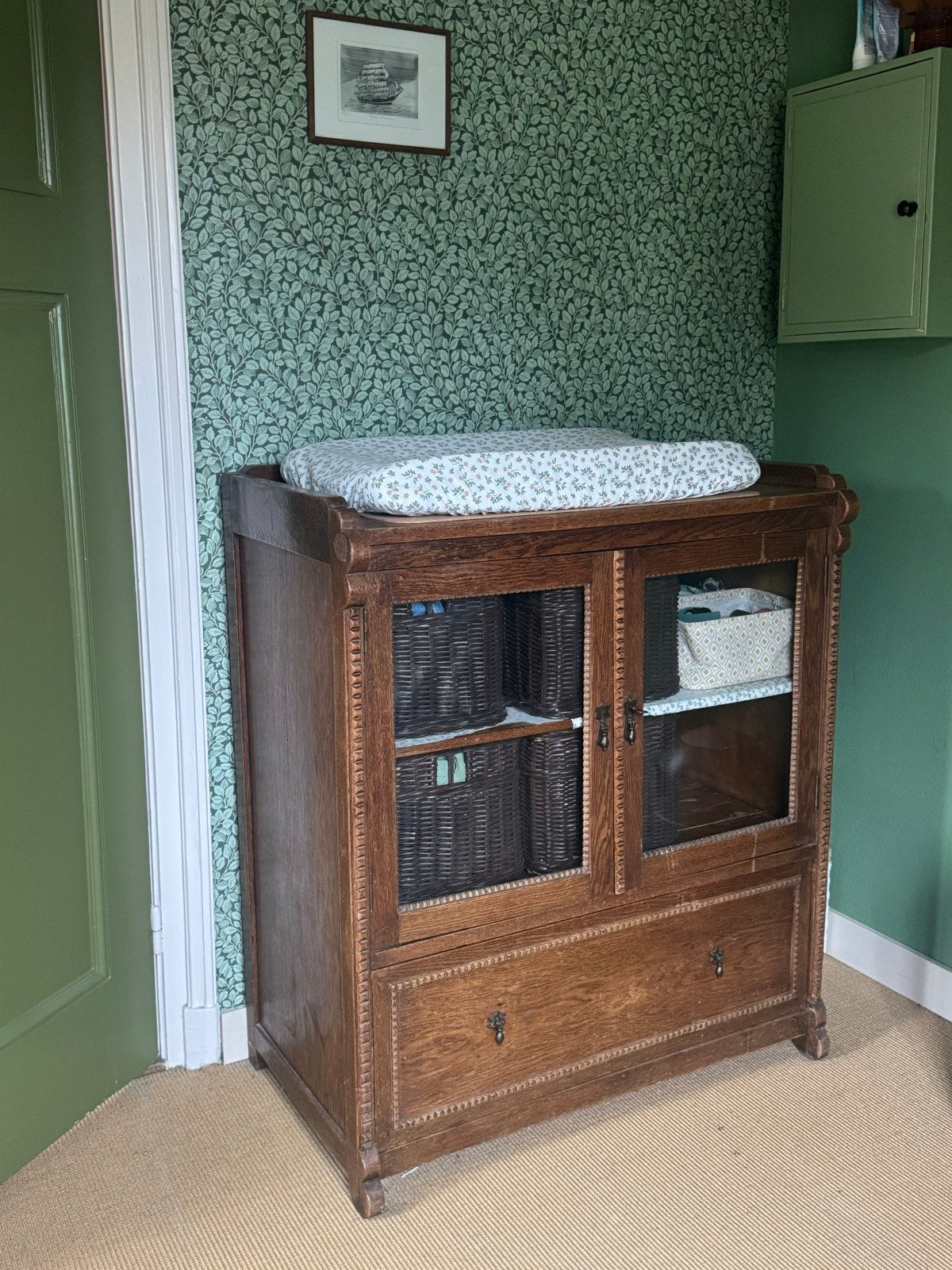 Antieke/vintage commode met glazen deuren en lade, Ophalen