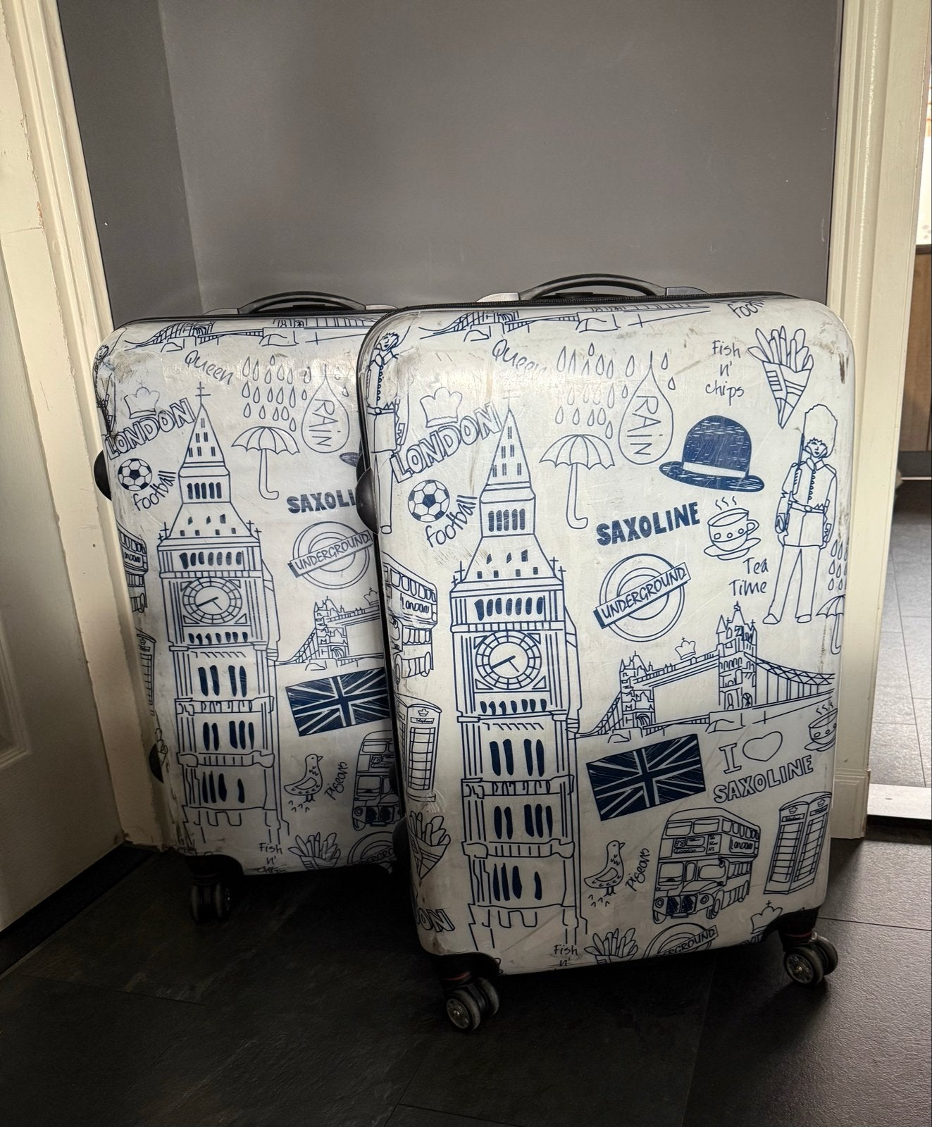 Set van 2 Saxoline London koffers met wieltjes, 30 cm of meer, Gebruikt, Wit, Ophalen of Verzenden