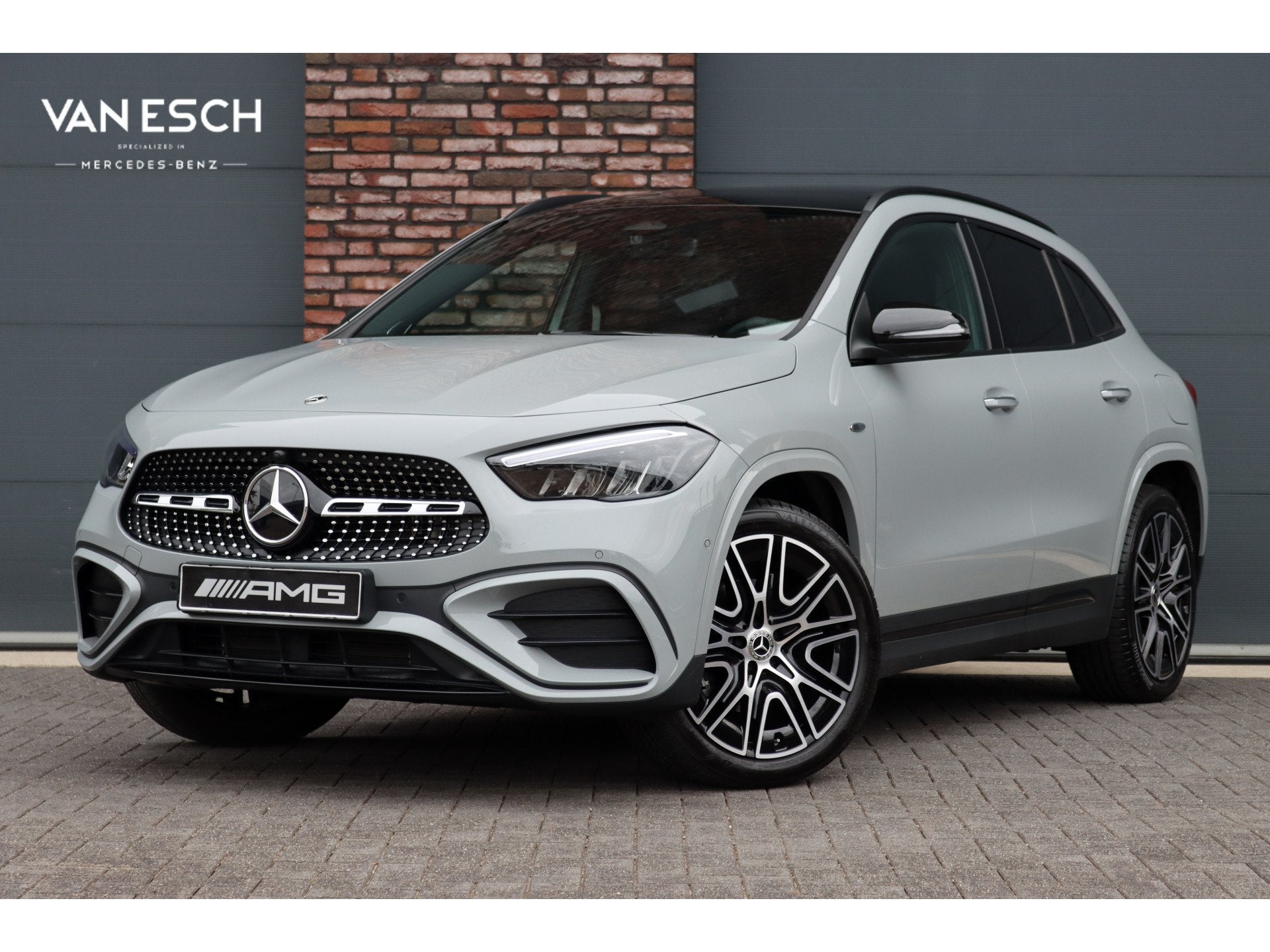 Mercedes-Benz GLA 250 e AMG Line | Panoramadak | Burmester |, Gebruikt, Bedrijf, Hybride Elektrisch/Benzine, SUV of Terreinwagen