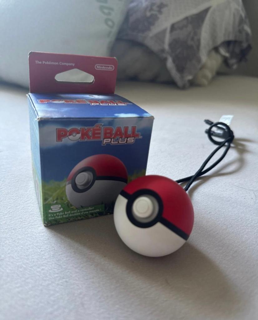 Nintendo Poké Ball Plus incl MEW - Zo goed als nieuw, Ophalen of Verzenden, Zo goed als nieuw, Overige typen