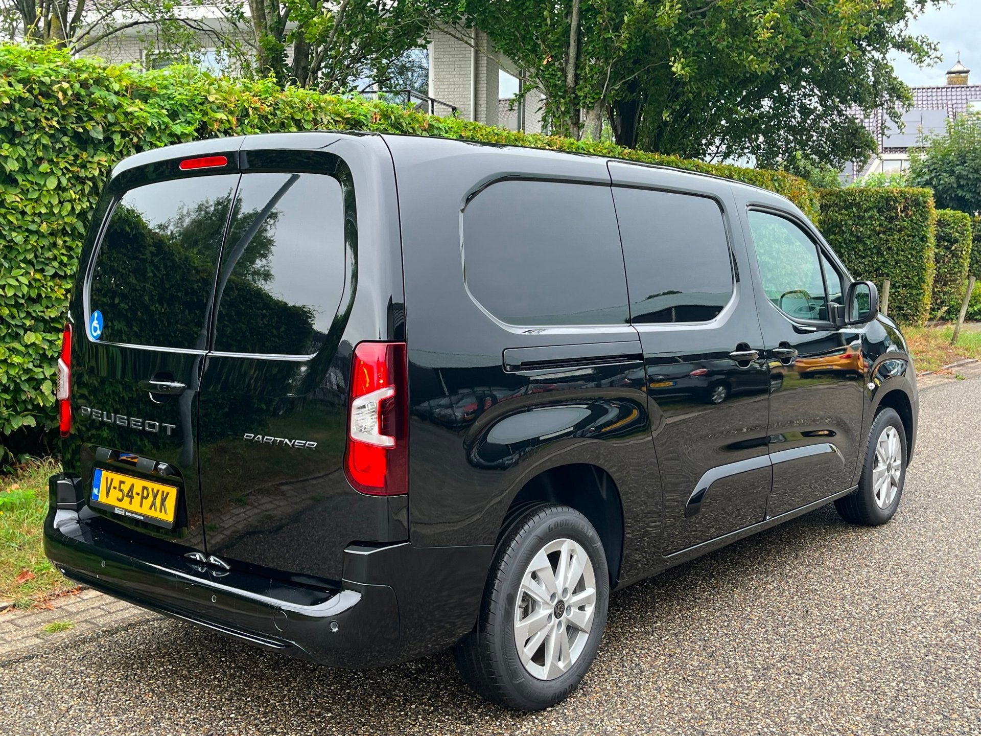 Peugeot Partner 1.5 BlueHDi 130 PK L2 Automaat | Smartlifter, Stof, Gebruikt, 4 cilinders, Zwart