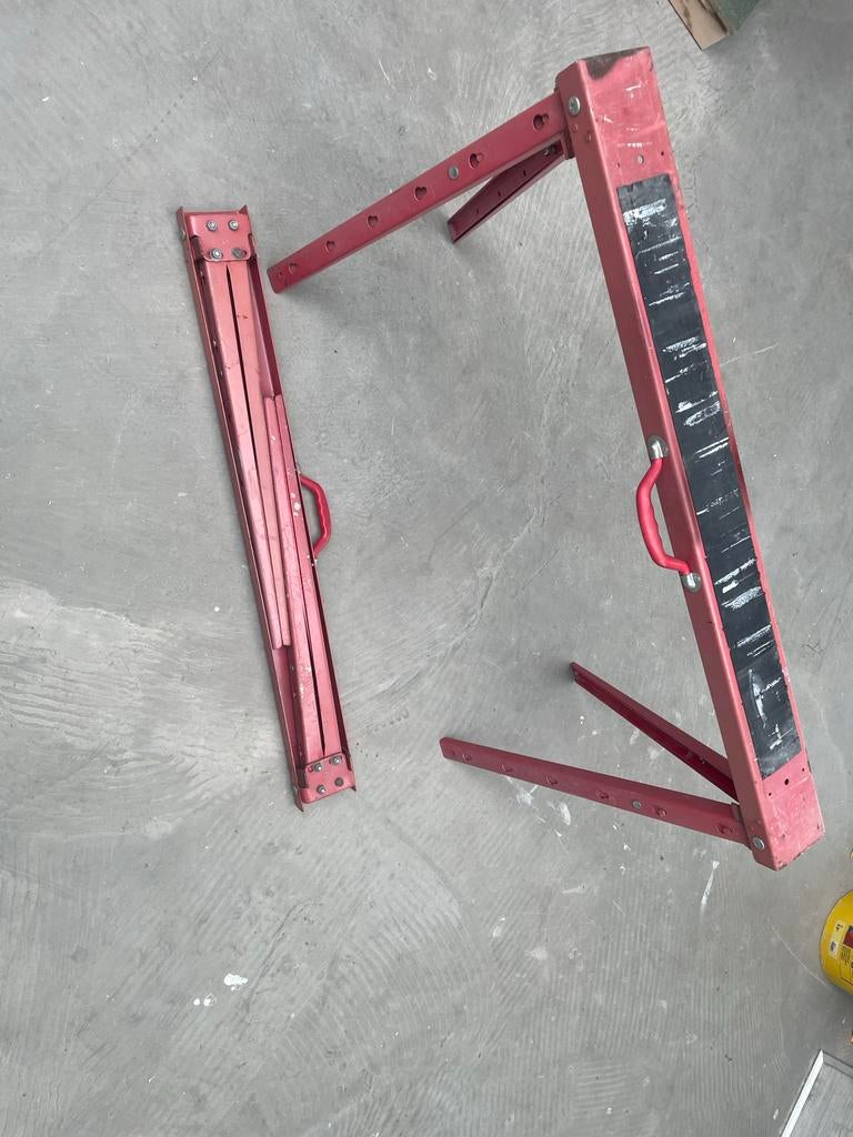 Zware metalen inklapbare schragen, Ophalen, Gebruikt, Overige typen, Minder dan 2 meter